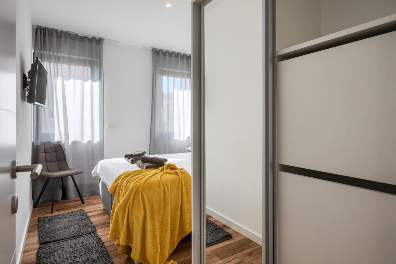 Belvedere Holidays Novigrad  ภายนอก รูปภาพ